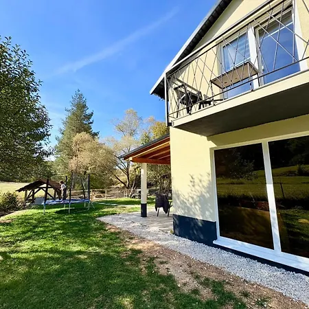 Marija ヴィラ リヴノ